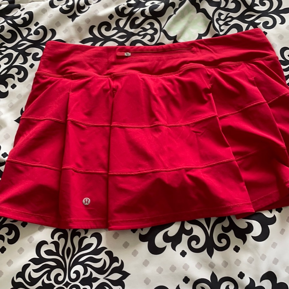Lulu lemon skirt red size 12 tall